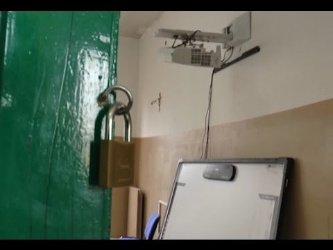Napoli - Raid vandalico alla scuola 'Galiani', rubati computer e lavagne -2- (25.11.14)
