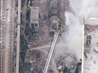 New York : un immeuble s'effondre après une explosion