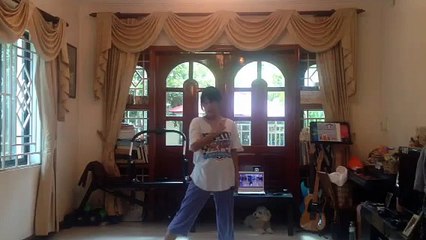 アナ雪 正面 - from YouTube