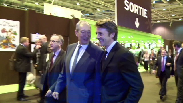 Baroin exige une conférence sur les finances locales