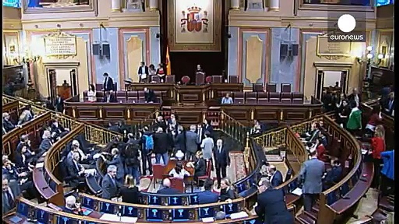 Spain PM Rajoy presents anti-corruption measures amid party scandal
