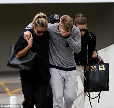 Australian Batsman Phillip Hughes Passed Away ᴴᴰ (Special Video)