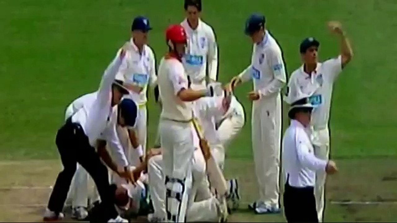 Cricket: Touché à la tête en plein match, Phillip Hughes est décédé !