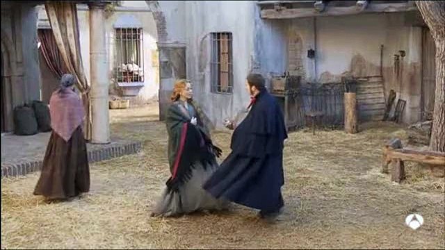 19 BANDOLERA Miguel se disculpa por el beso