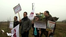 VOTV Les jeunes agriculteurs protestent contre le gachis des terres