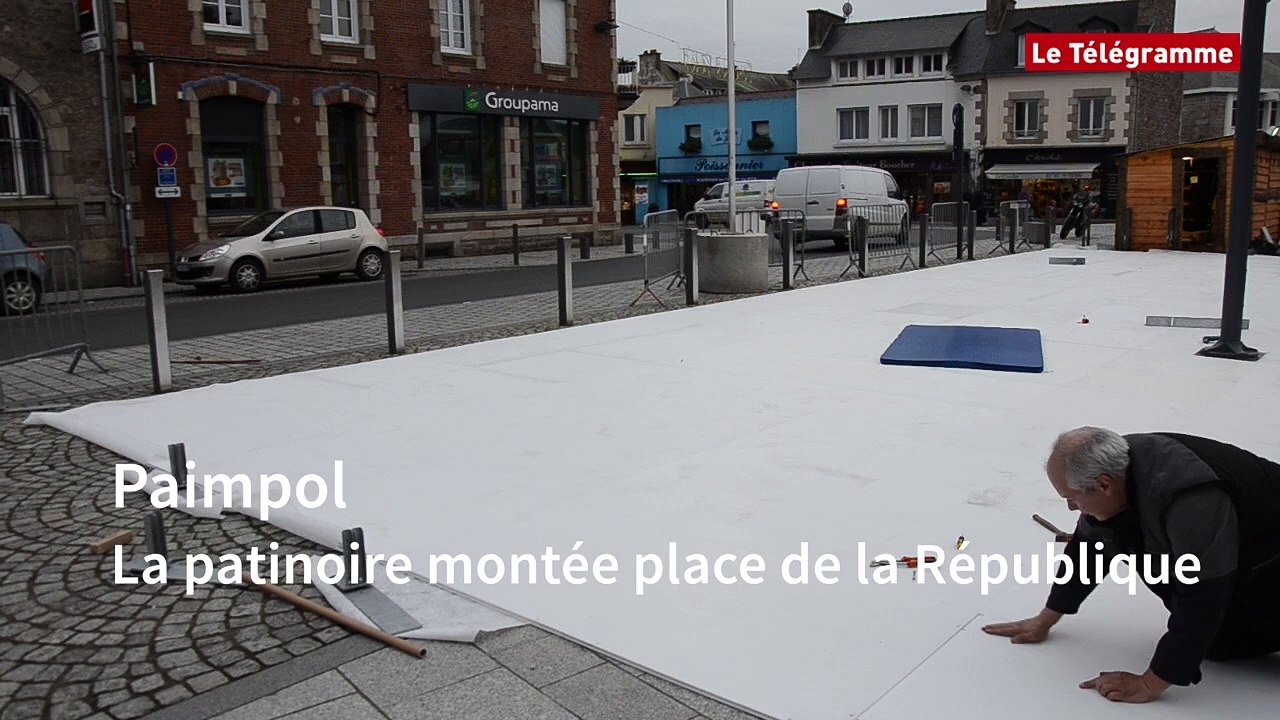 Paimpol. La patinoire montée place de la République