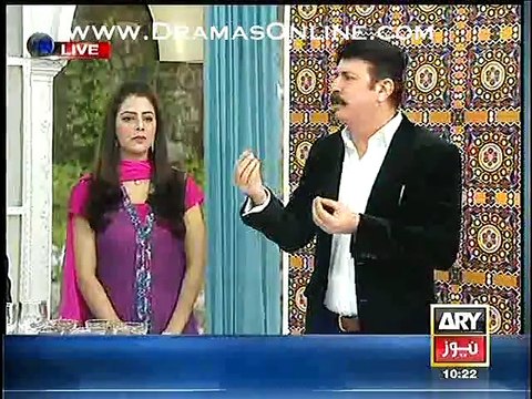 Agar apki skin pe koi dhabbe hein ya white dry spots parh jate hein to usk liye sone ka pani piye