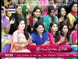 Actor Affan and Mawra telling some interesting things about themselves on a live morning show