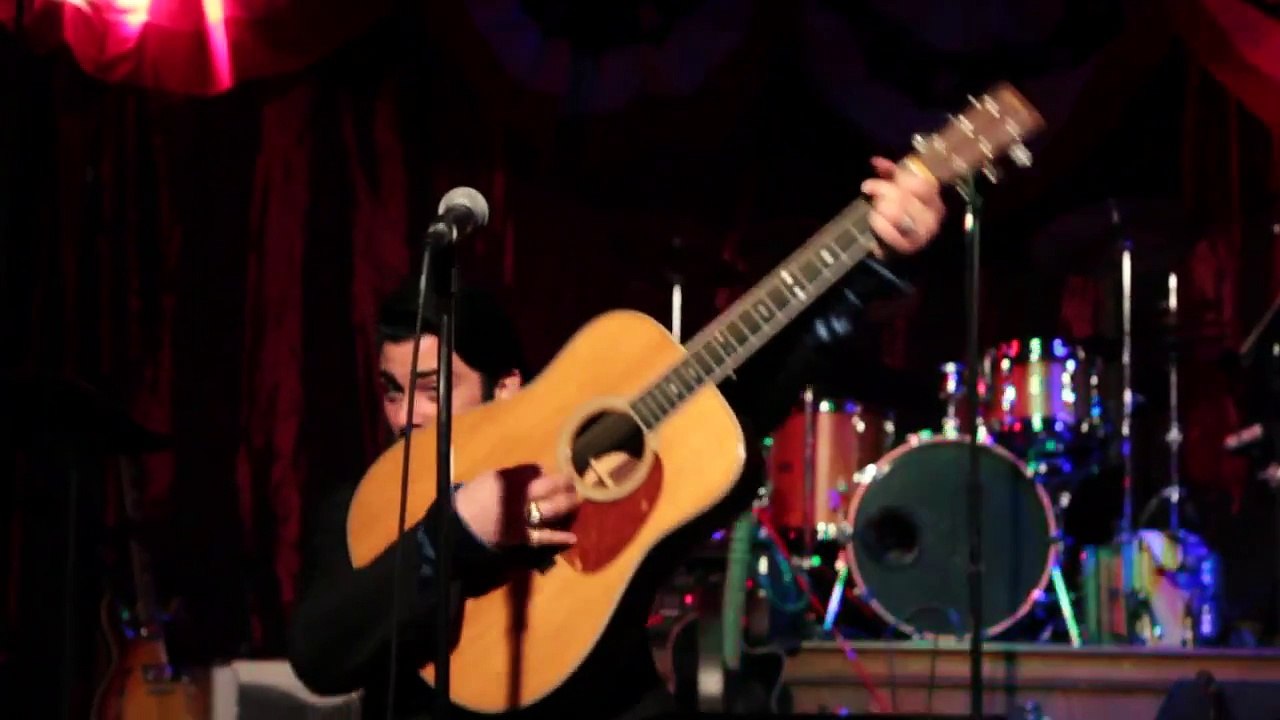 Jason Griffith sings Folsom Prison Blues at MJ's Elvis Rockin Oldies Jan 2014 video