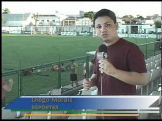 Ceará treina para melhorar sua defesa