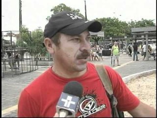 Ambulantes da Praça da Lagoinha transferidos para Praça da Estação.mpg