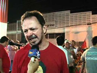 MILITÂNCIA COMEMORA VITÓRIA DO PT