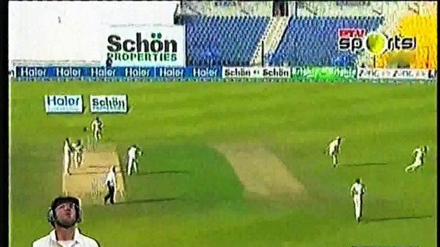 Bouncer bowl dangers for batsman like phillip hughes.