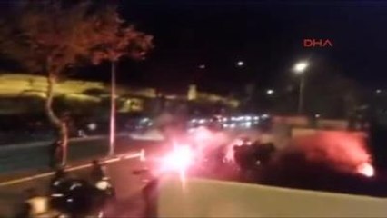 Galatasaray ile Kızılyıldız Taraftarlarının Kavgasından Görüntüler