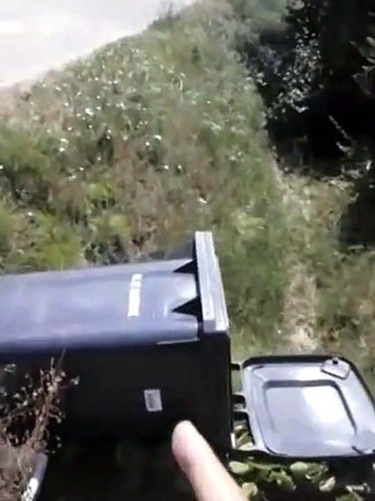 Quand les éboueurs sont des racistes : Mairie de Tonneins - racisme et discrimination