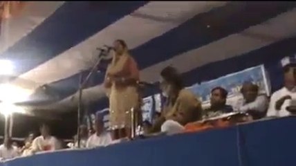 Shaista Sana Mushaira in Banka - WOH Maira Pas Hota Hai To Dunya Bhool Jati Hoon (1)