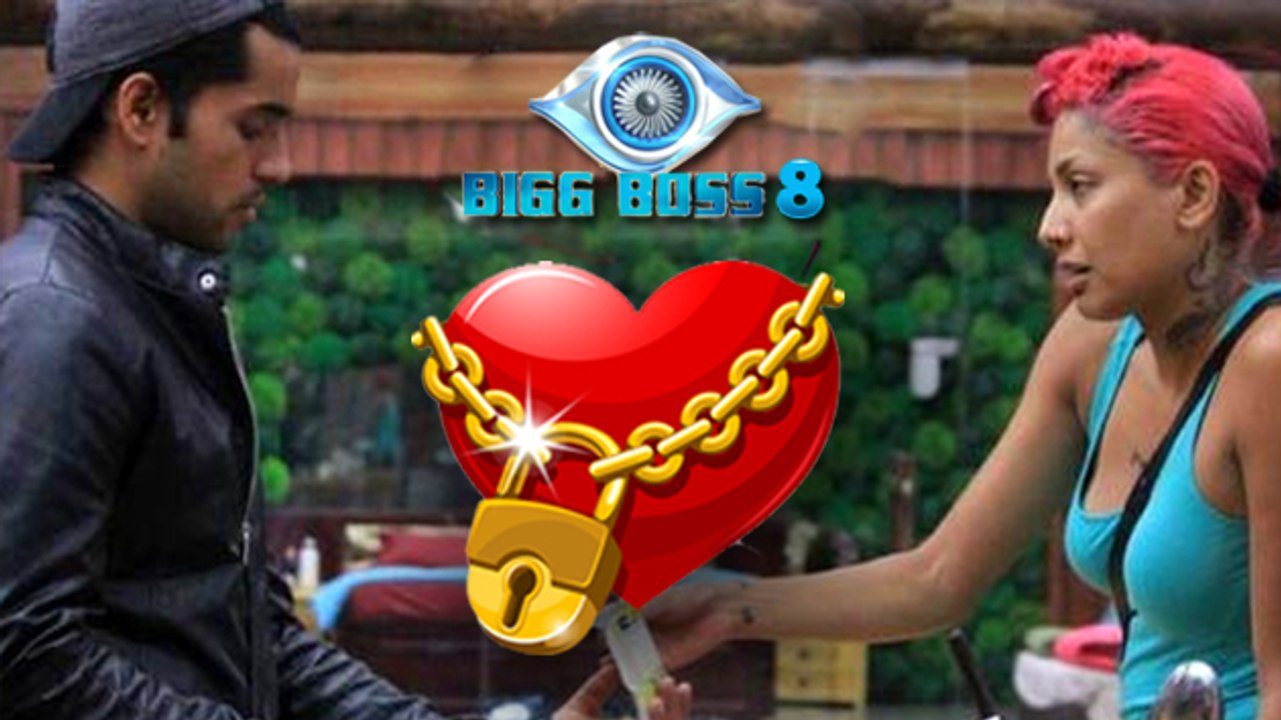 Bigg Boss 8: Gautam Gulati & Diandra Soares Found In Bathroom!