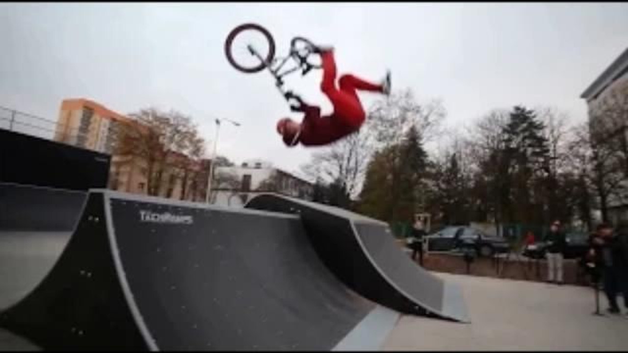BMX Rider Gets Destroyed Front Flipping A Spine