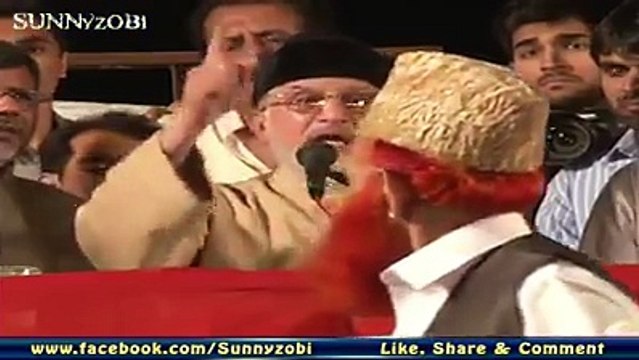 juifpakistan..Tahir Qadri Ek Aalm-e-deen ki boht izzat karte hue