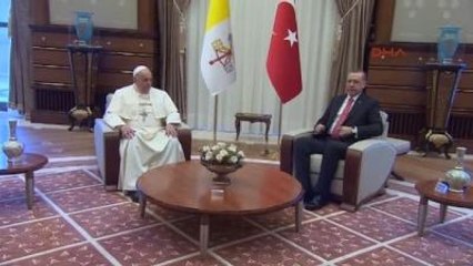 Papa Francesco ile Cumhurbaşkanı Erdoğan'ın Cumhurbaşkanlığı Sarayı'ndaki Görüşmesi