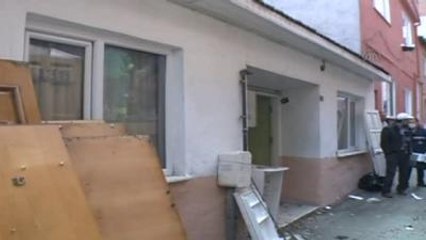 Bursa'da Bir Evden Üç Kamyon Çöp Çıktı