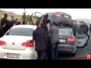 Bahçeli'nin konvoyunda kaza: Araçlar üst üste bindi