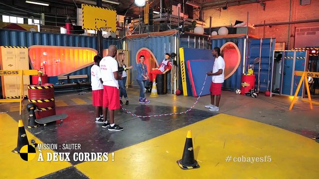 EM119 Mission: sauter à deux cordes!