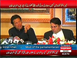 Kya Imran Khan sab  Fuaj k liye kar rahe hain