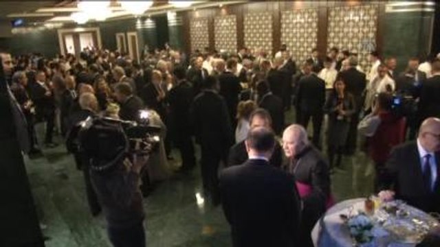 Cumhurbaşkanı Erdoğan ve Papa Franciscus, Cumhurbaşkanlığı Sarayı'nda -1 - Basın Toplantısı