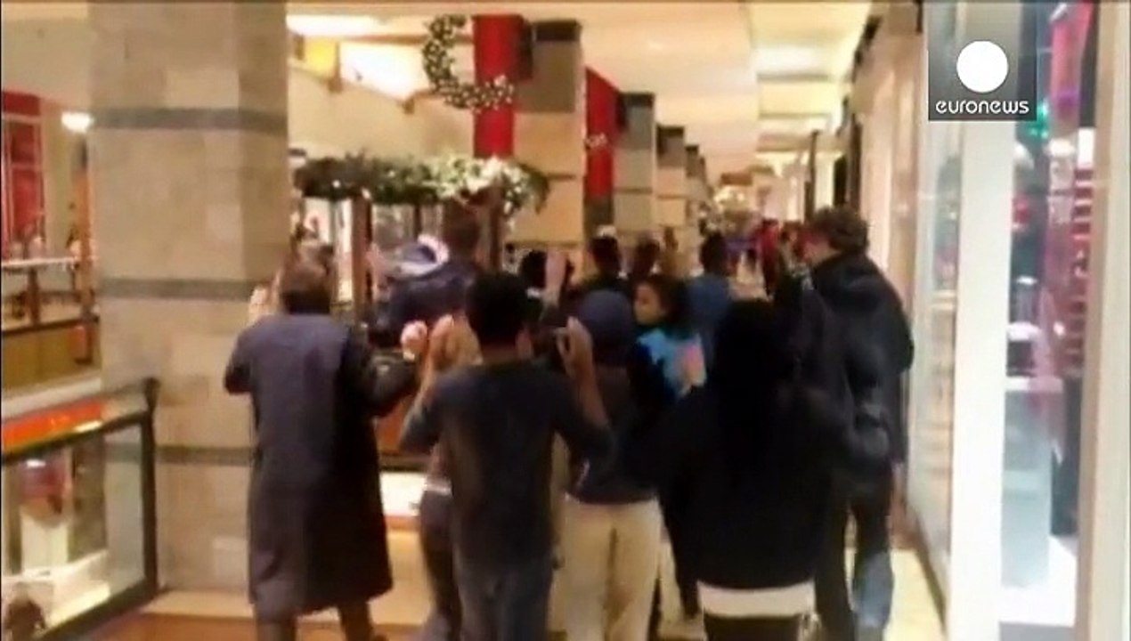Ferguson: demonstranten nutzen black friday zum protest