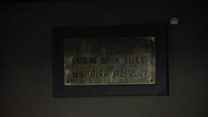 Papa, Vatikan Büyükelçiliği'ne Geldi