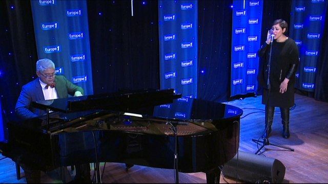 Pink Martini chante en grec pour Nikos Aliagas