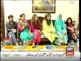 Sara Khan, Amna Ilyas telling what kind of guy & ideal they want to marry in their life
