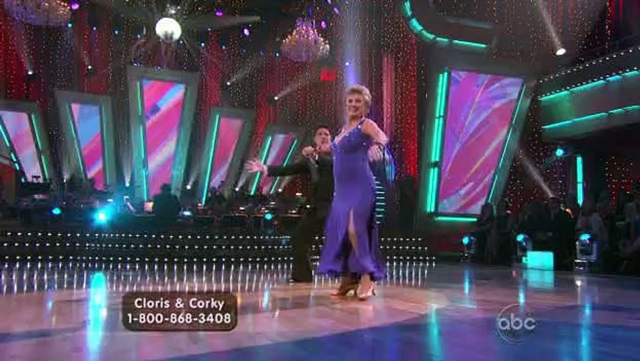 Cloris Leachman & Corky Ballas - Foxtrot