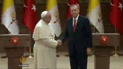 Pope Francis begins Turkey visit