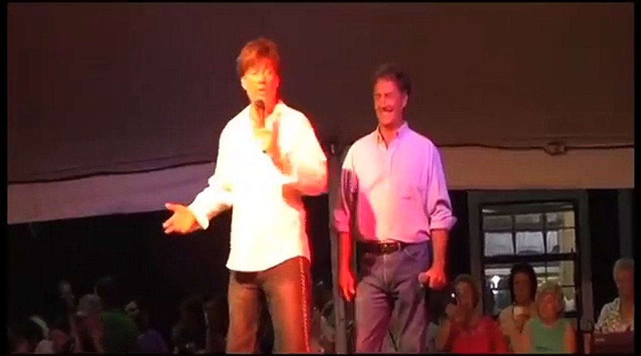 Ronnie McDowell sings Its Now Or Never Elvis Week Elvis song video