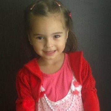 7. Kattan Düşen Minik Ecrin'i Temizlik İşçisi Kollarını Açıp Kurtardı