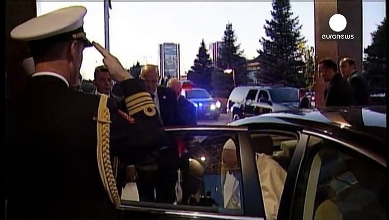 Türkei-Besuch: Papst verurteilt religiös motivierte Gewalt