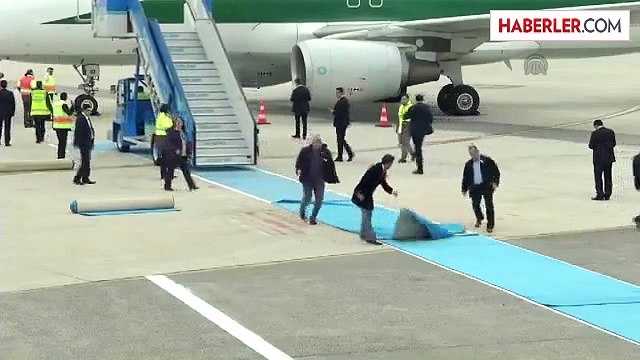 Papa Franciscus, Havaalanı Detay (1)