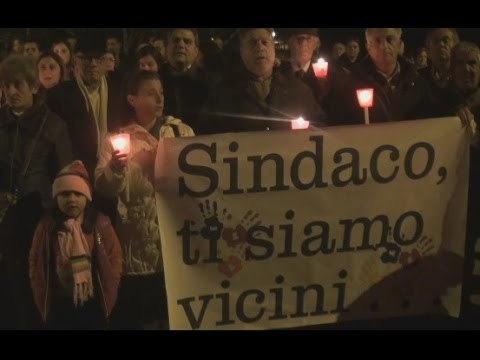 Casapesenna (CE) - Fiaccolata di solidarietà al sindaco Marcello De Rosa (27.11.14)