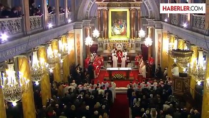 Papa Franciscus, Saint Esprit Kilisesi'ndeki Ayine Katıldı(2)