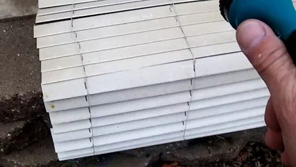 BLINDS: CLEAN THEM HASSLE FREE and for $1 - BIG HIT!