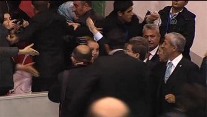 Davutoğlu: "Selam Olsun Allahu Ekber Dağlarına ve Aziz Şehitlerimize"