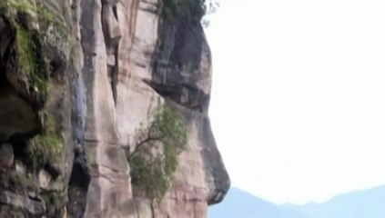 Chine : le flanc de cette montagne ressemble à un visage humain