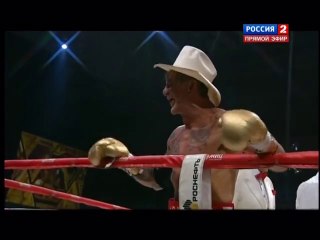 Mickey Rourke ‘Won’ His Boxing Match With This Ridiculous TKO