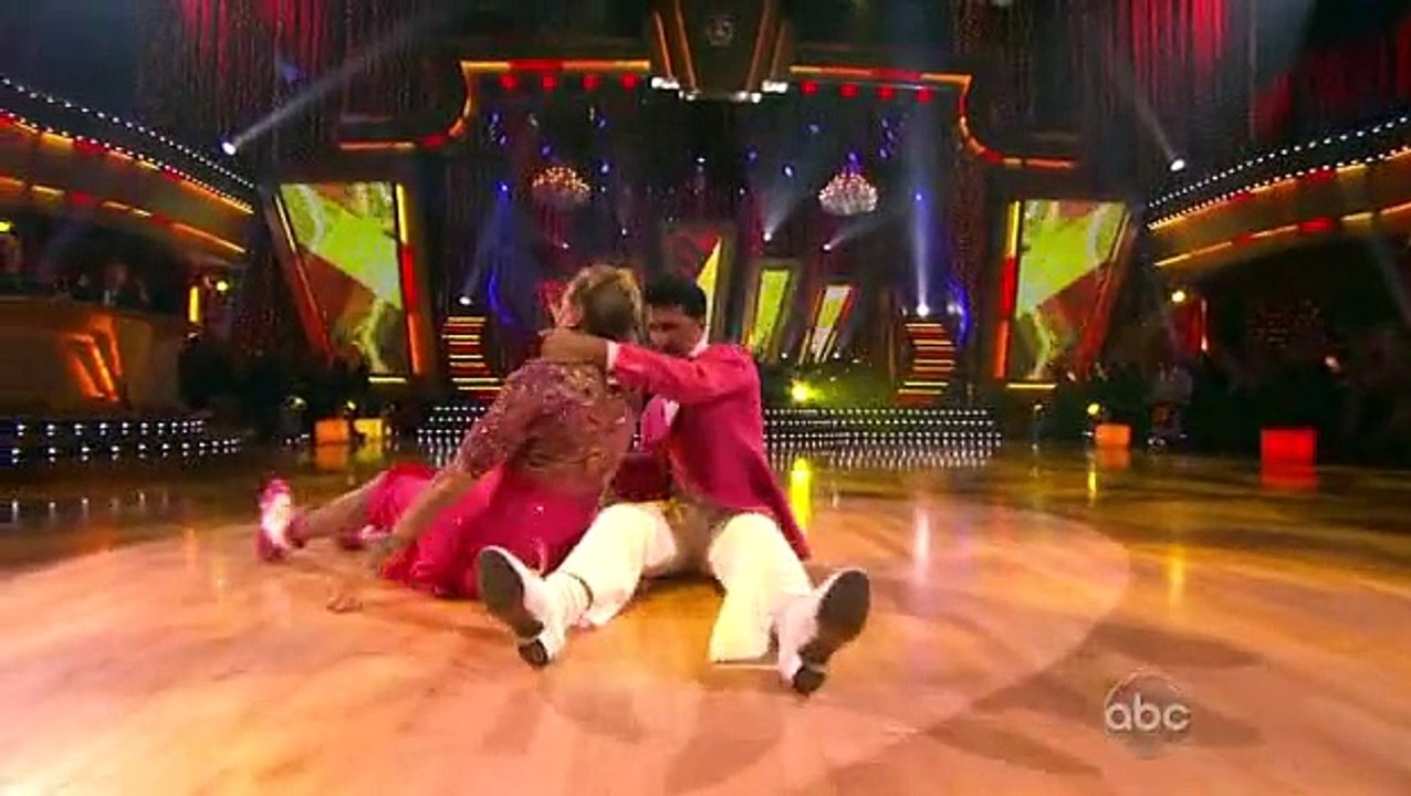 Cloris Leachman & Corky Ballas - Jive