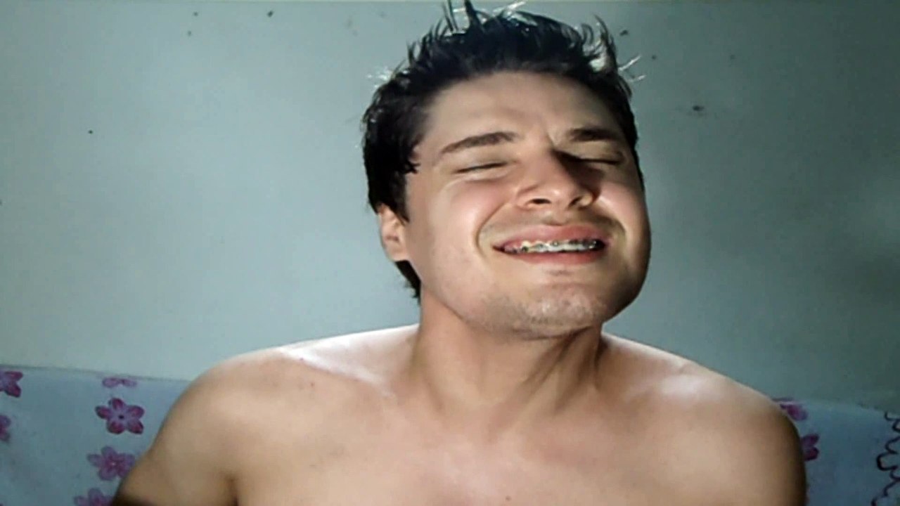 Como eu/Me ama