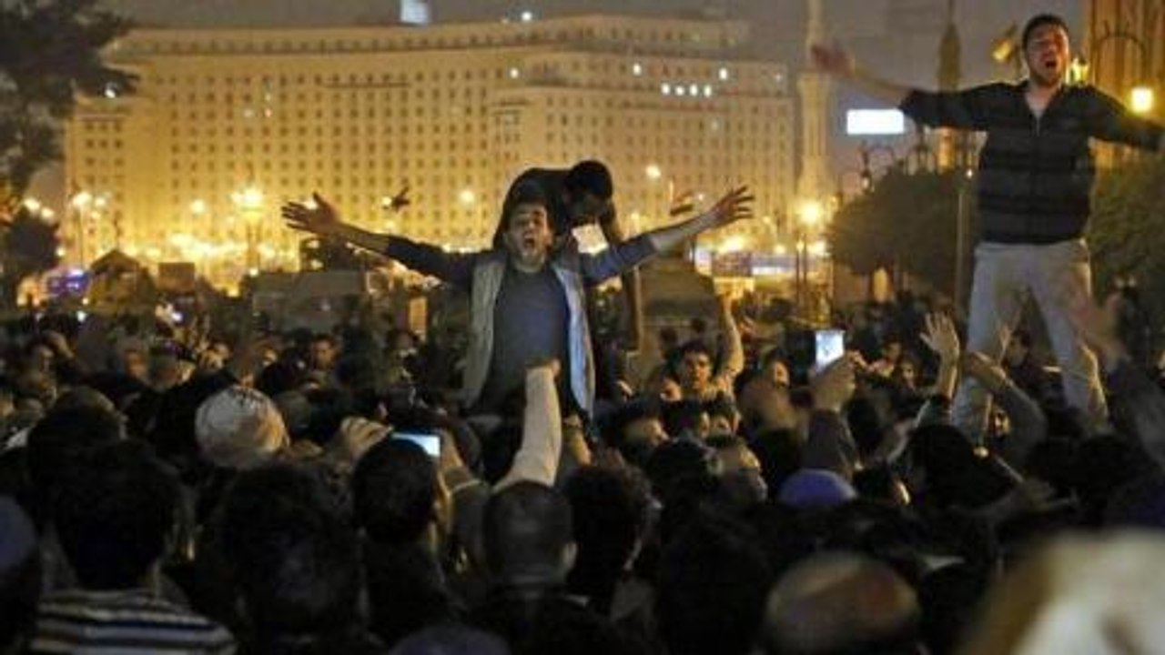 Egypt court dismisses charges against Mubarak