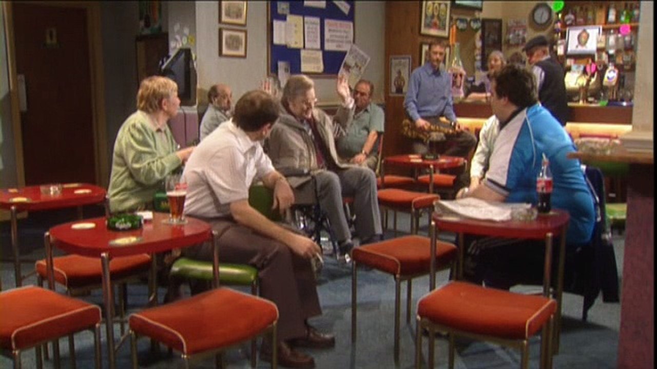 Phoenix Nights - S01-E06