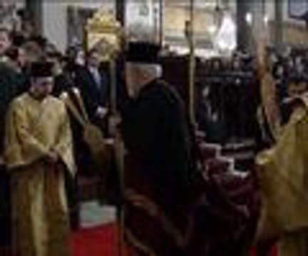 Papa, Fener Rum Patrikhanesi'nde ayine katıldı
